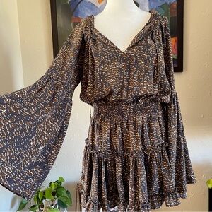 Buddy Love Zozo Elastic Waist Ruffle Bottom Mini Dress Size Medium